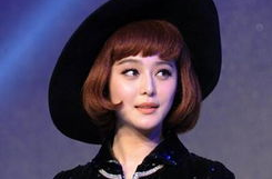 娱乐圈假发,揭秘假新闻背后的真相